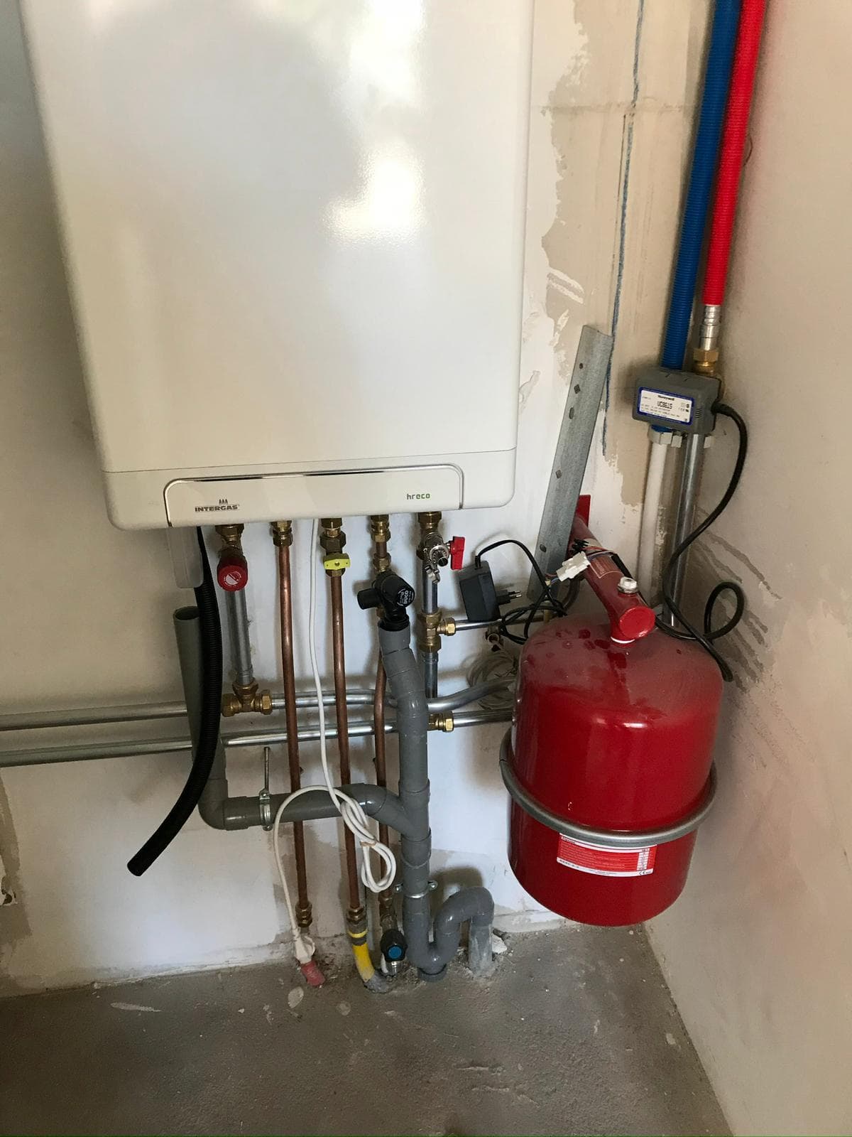 Intergas hreco cv-ketel installatie door Mircea van MRL Installatietechniek